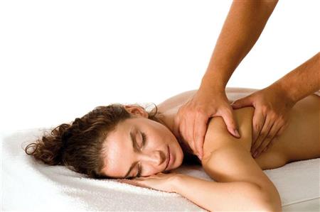 Massage "Douceur aux pierres d'argiles chaudes"